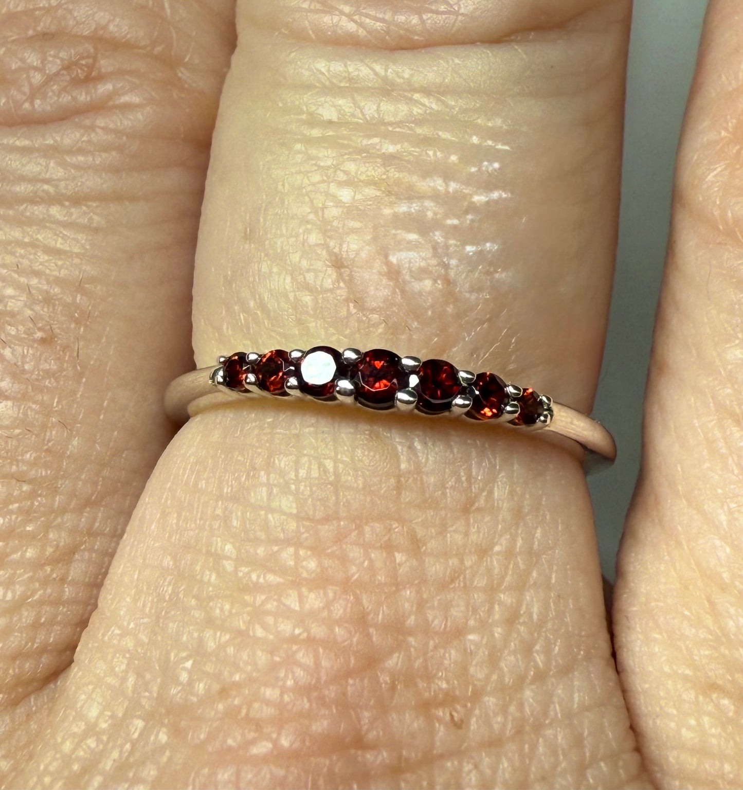 Garnet Gradient Stacker