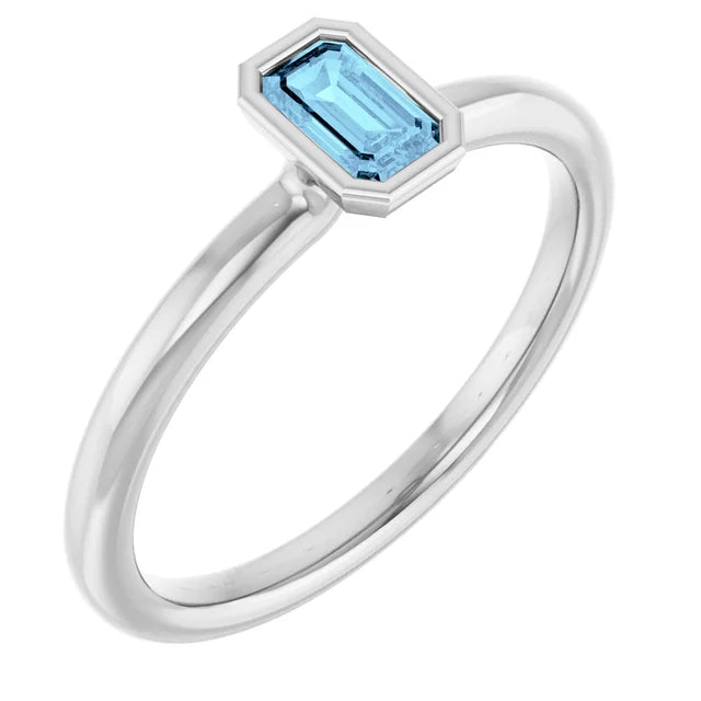 Aquamarine stacking ring — close-up stone detail