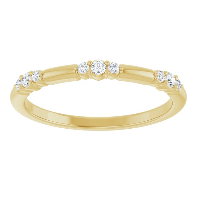 14k white gold Princessa diamond band — side view