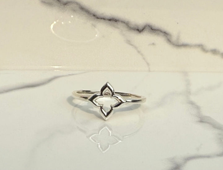 Open Clover Ring