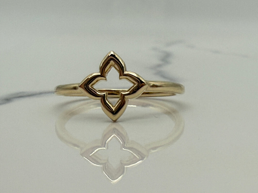 Open clover ring — lifestyle worn