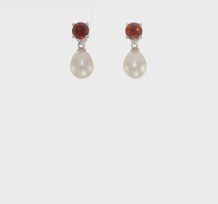 Pearl Droplet Earring
